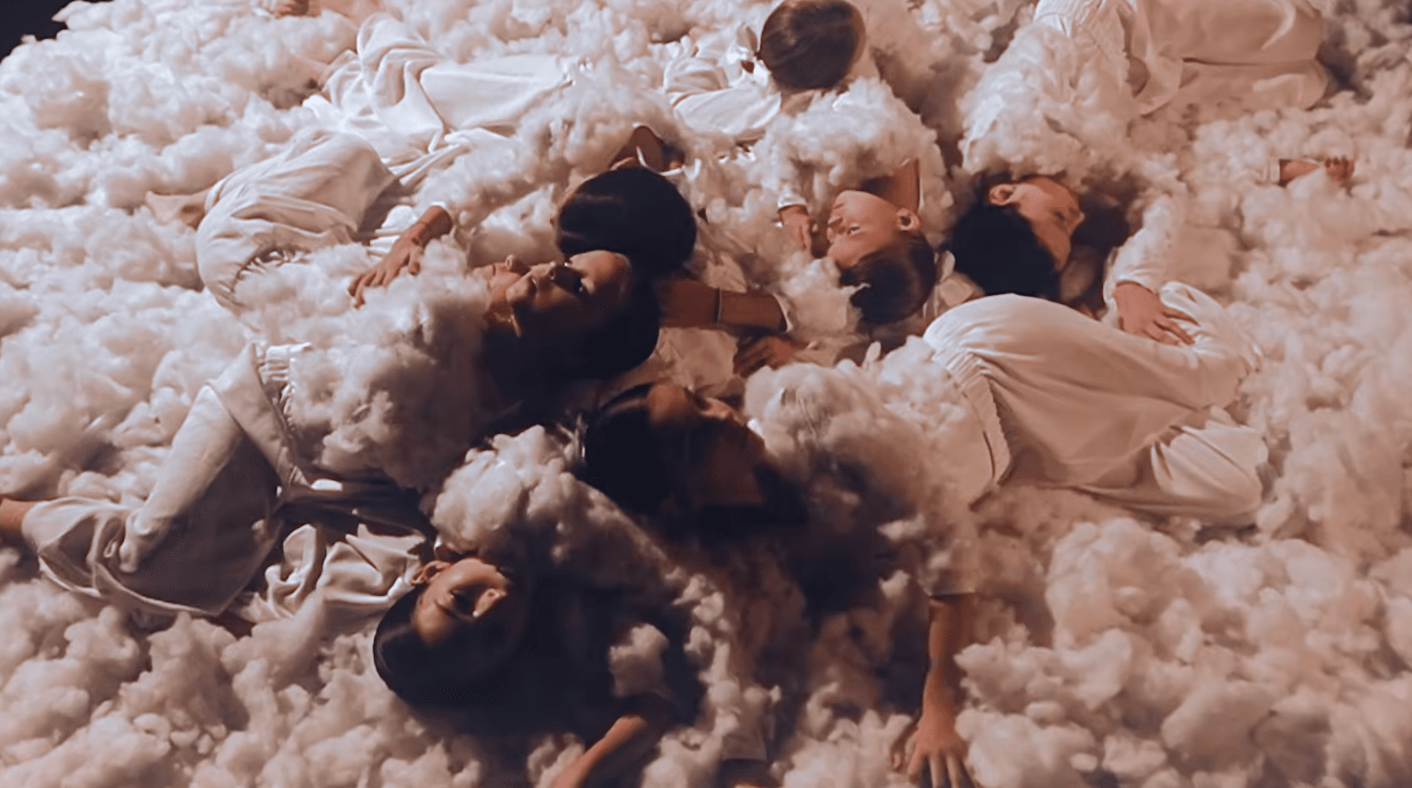 „STILL” video